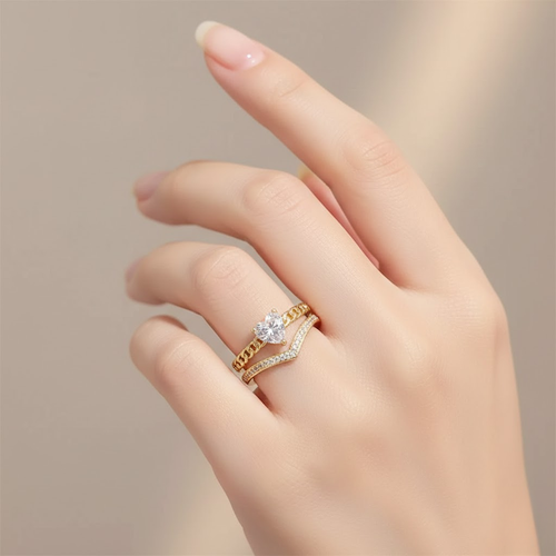 Amore Heart Chevron Ring