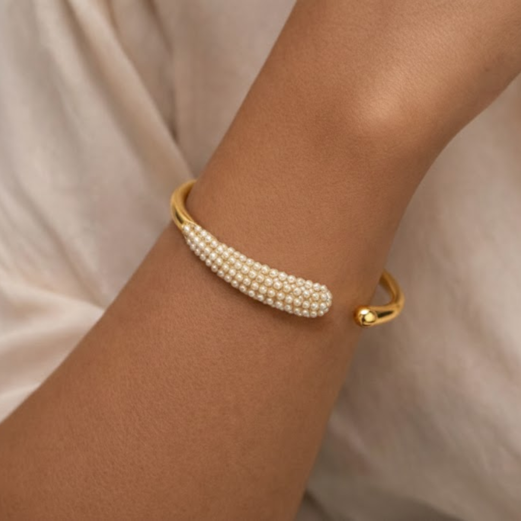 Amora Bangle