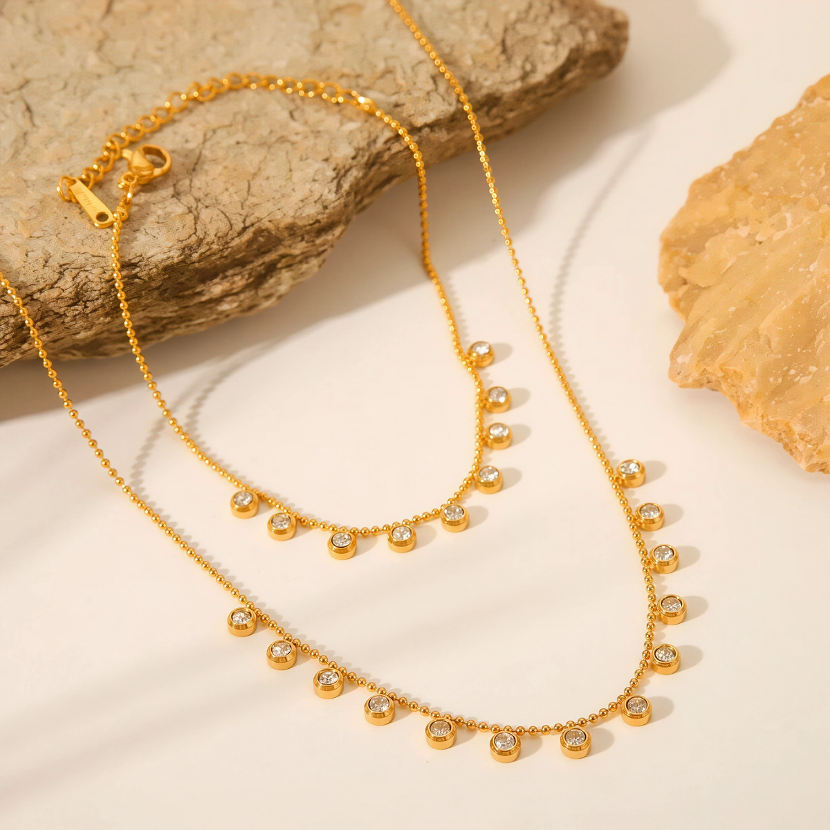 Grace box chain pendant necklace, gold plated